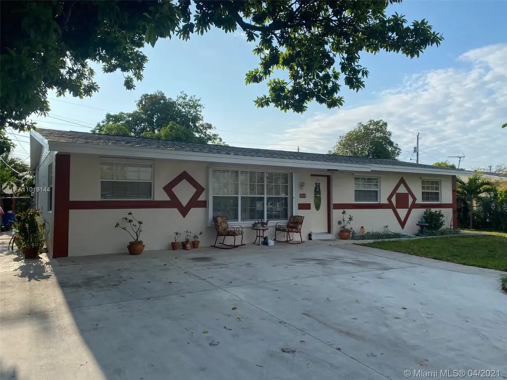 18031 NW 47th Court Miami Gardens FL 33055