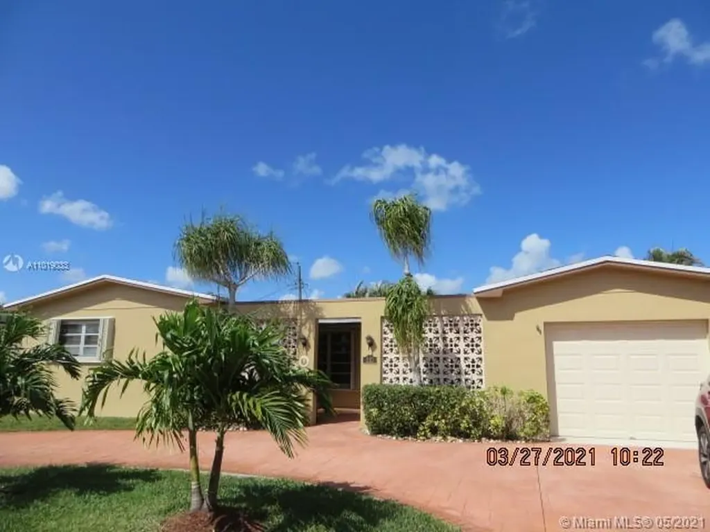 510 SW 71st Way Pembroke Pines FL 33023