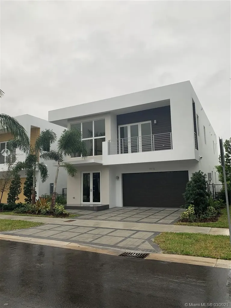 9776 NW 75th Street Doral FL 33178