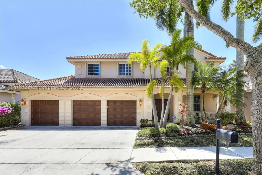 944 Crestview Circle Weston FL 33327
