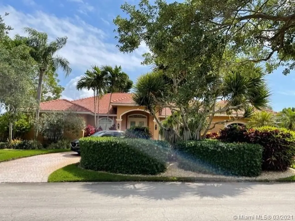 16615 SW 82nd Court Palmetto Bay FL 33157
