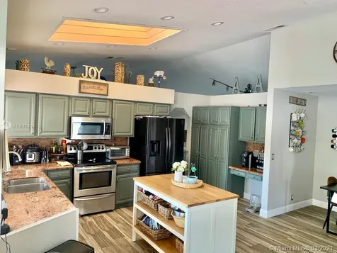 300 NW 108th Avenue Plantation FL 33324