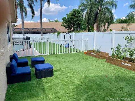 300 NW 108th Avenue Plantation FL 33324
