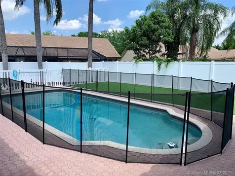 300 NW 108th Avenue Plantation FL 33324