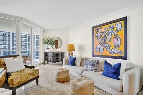 4779 Collins Avenue Miami Beach FL 33140