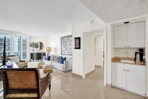 4779 Collins Avenue Miami Beach FL 33140