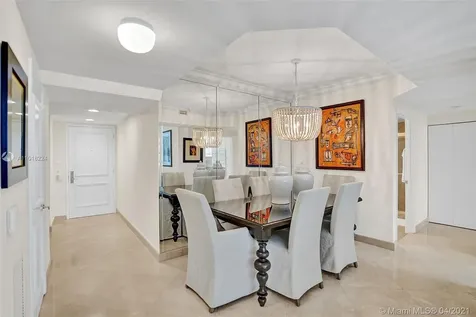 4779 Collins Avenue Miami Beach FL 33140