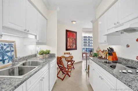 4779 Collins Avenue Miami Beach FL 33140