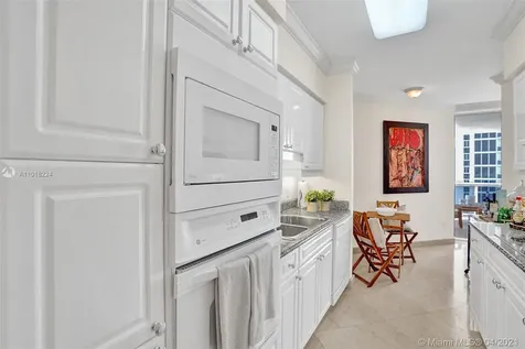 4779 Collins Avenue Miami Beach FL 33140