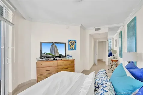 4779 Collins Avenue Miami Beach FL 33140