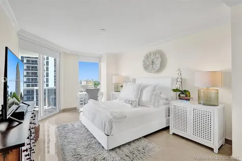 4779 Collins Avenue Miami Beach FL 33140
