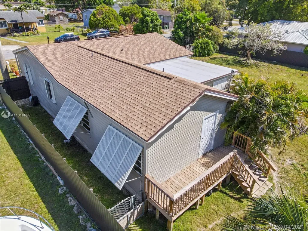 136 NW 17th Street Homestead FL 33030