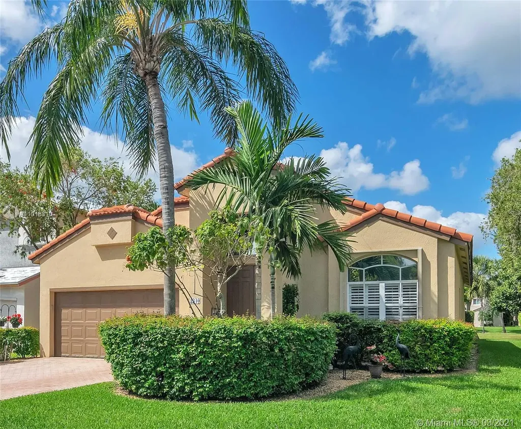 1640 SW 157th Avenue Pembroke Pines FL 33027