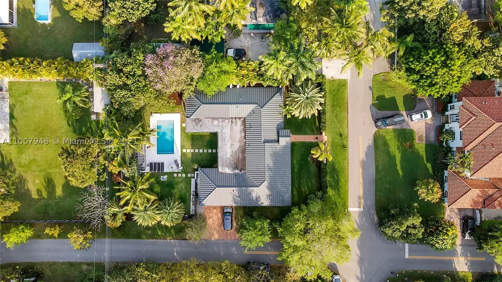 6251 SW 79th Street South Miami FL 33143