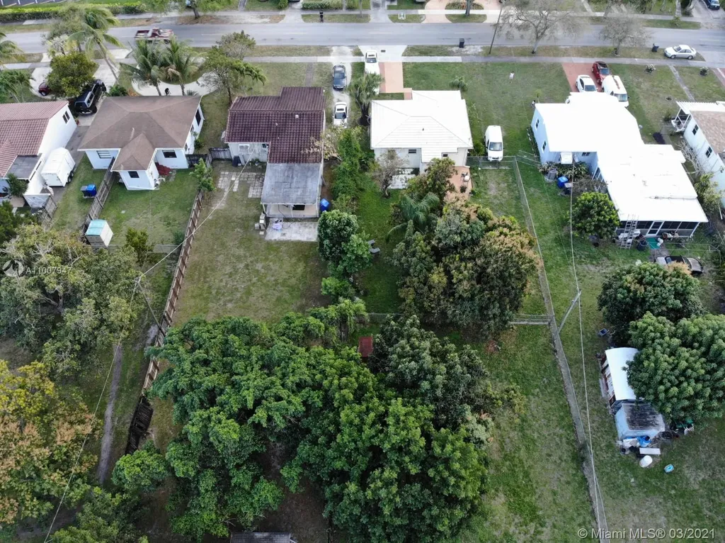 2651 Washington Street Hollywood FL 33020