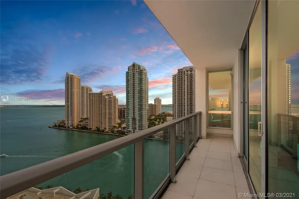 300 S Biscayne Boulevard Miami FL 33131