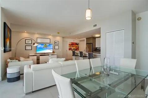 300 S Biscayne Boulevard Miami FL 33131