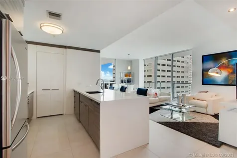 300 S Biscayne Boulevard Miami FL 33131