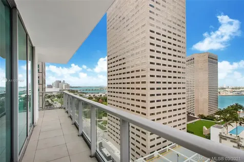 300 S Biscayne Boulevard Miami FL 33131