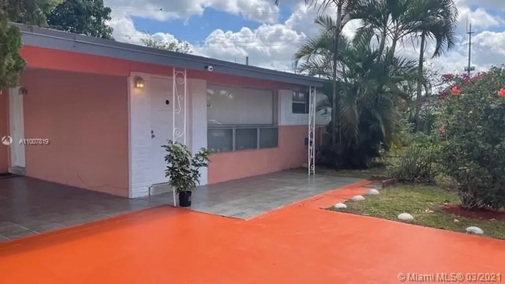 3013 SW 67th Terrace Miramar FL 33023