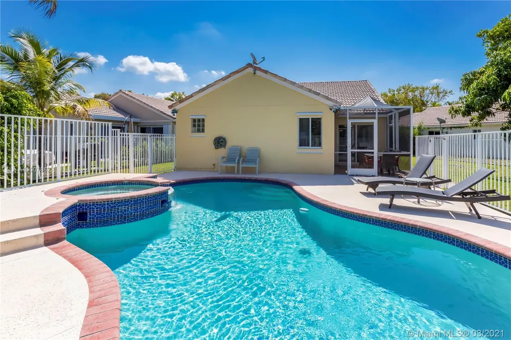 4276 Ironwood Court Weston FL 33331
