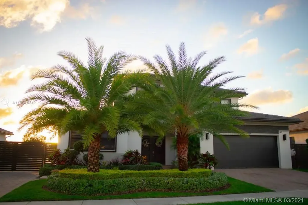 4464 SW 158th Avenue Miami FL 33185