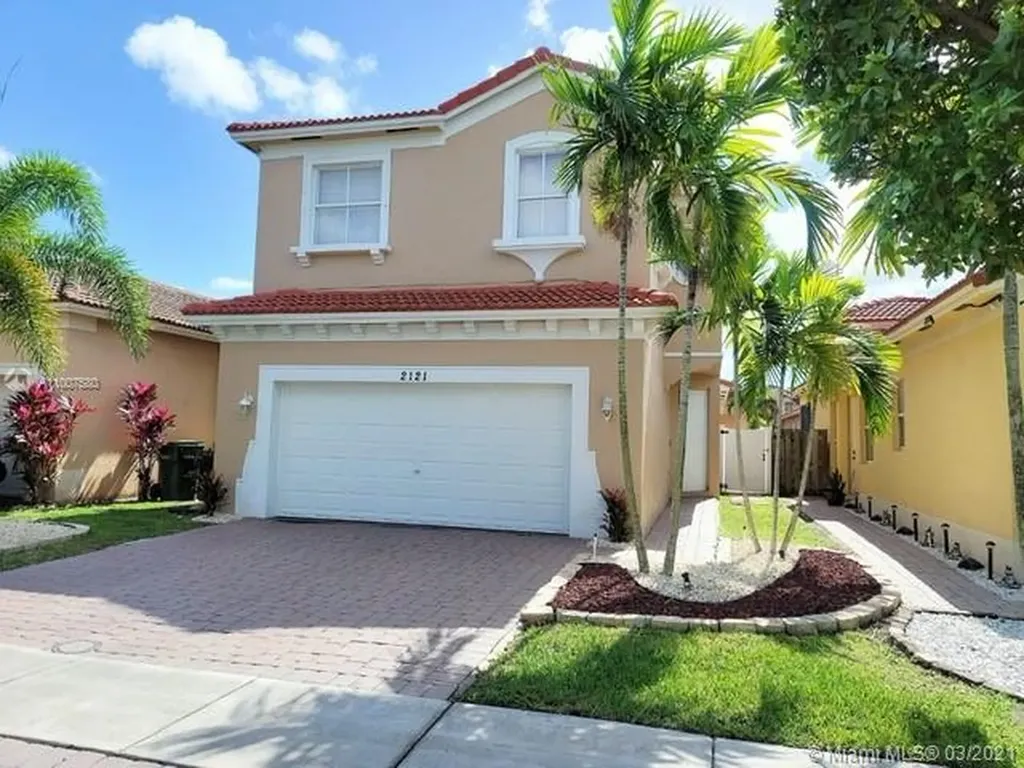 2121 NE 37th Terrace Homestead FL 33033