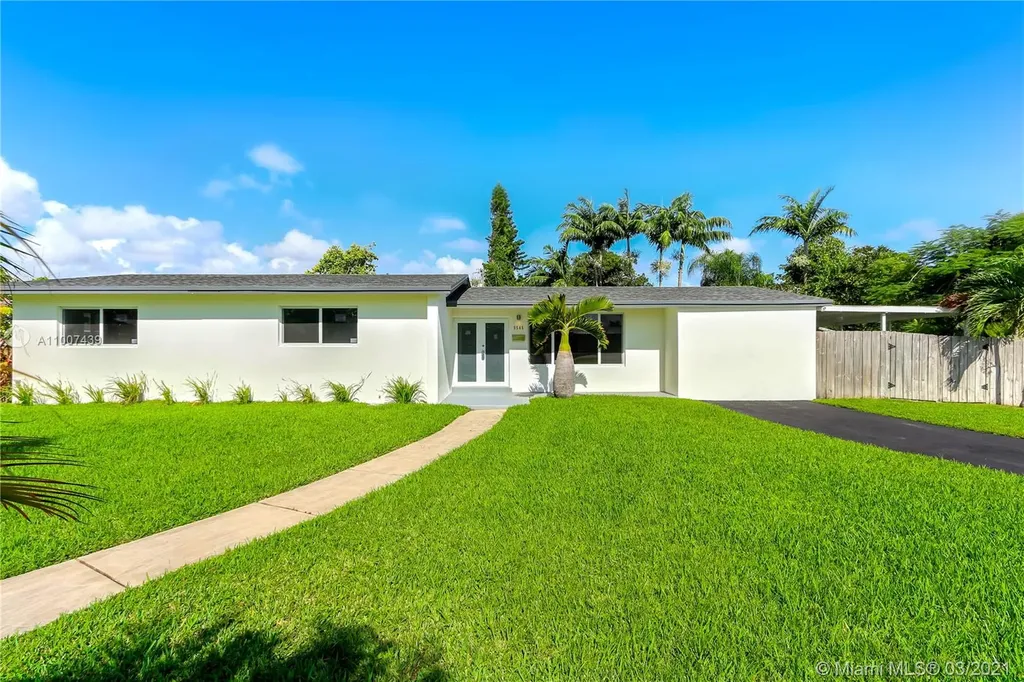 9545 SW 183rd Street Palmetto Bay FL 33157