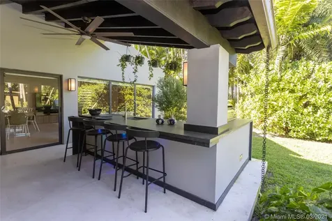 9449 SW 61st Court Pinecrest FL 33156