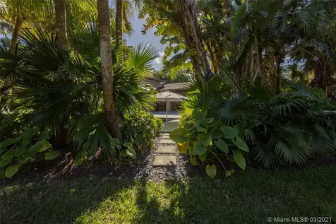 9449 SW 61st Court Pinecrest FL 33156