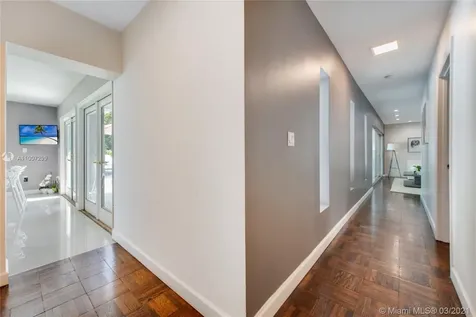 10801 SW 67th Avenue Pinecrest FL 33156