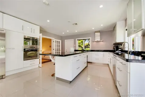 10801 SW 67th Avenue Pinecrest FL 33156