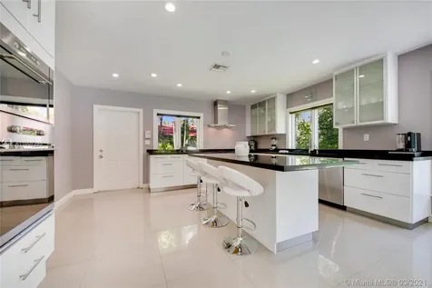 10801 SW 67th Avenue Pinecrest FL 33156