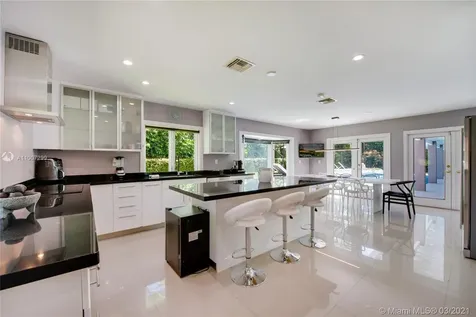 10801 SW 67th Avenue Pinecrest FL 33156