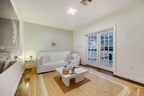 10801 SW 67th Avenue Pinecrest FL 33156