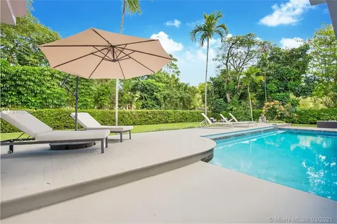 10801 SW 67th Avenue Pinecrest FL 33156