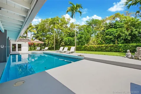 10801 SW 67th Avenue Pinecrest FL 33156