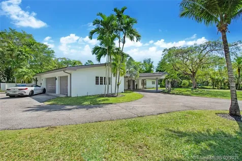10801 SW 67th Avenue Pinecrest FL 33156