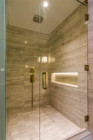 18975 Collins Avenue Sunny Isles Beach FL 33160