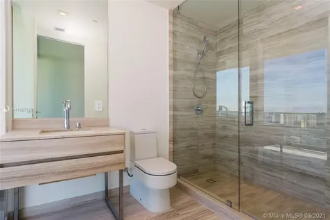 18975 Collins Avenue Sunny Isles Beach FL 33160