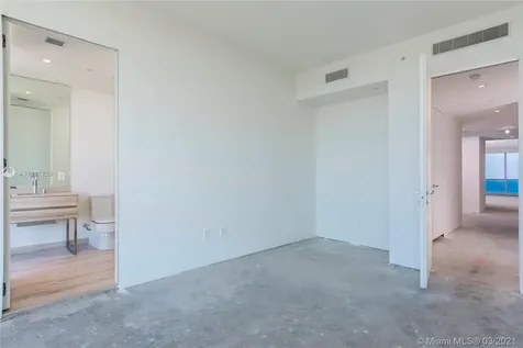 18975 Collins Avenue Sunny Isles Beach FL 33160