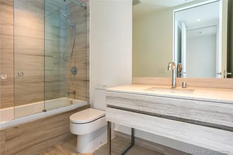 18975 Collins Avenue Sunny Isles Beach FL 33160