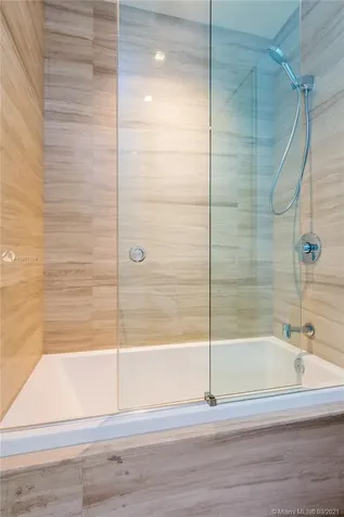 18975 Collins Avenue Sunny Isles Beach FL 33160