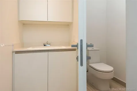 18975 Collins Avenue Sunny Isles Beach FL 33160