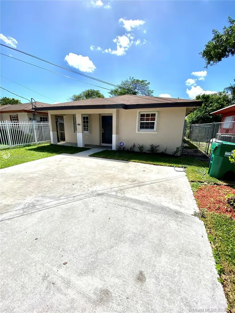 1780 NW 59th Street Miami FL 33142