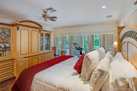 20830 NE 21st Court Miami FL 33179