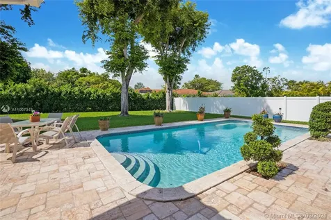 20830 NE 21st Court Miami FL 33179