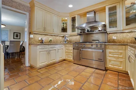 20830 NE 21st Court Miami FL 33179