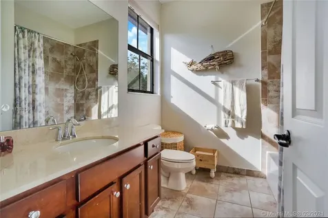 2776 NW 83rd Way Cooper City FL 33024