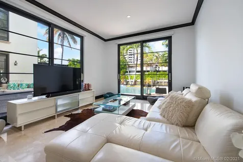 3423 NE 171st Street North Miami Beach FL 33160